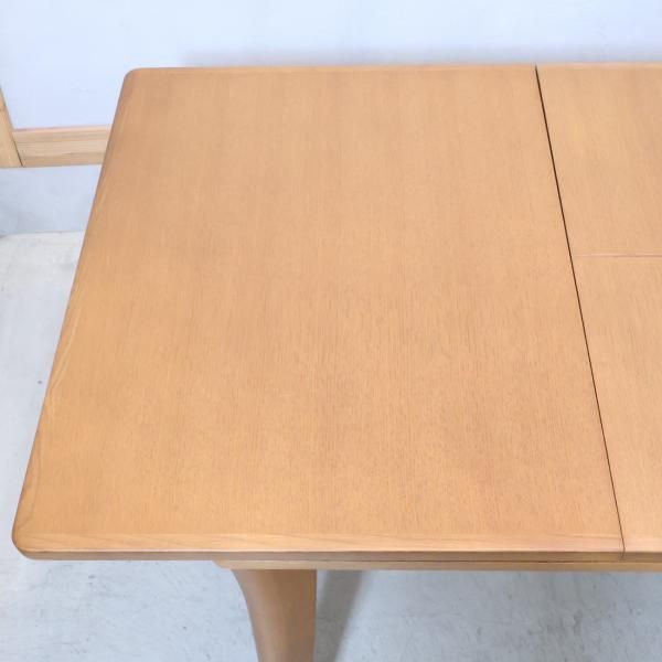 Karimoku(カリモク家具)のナラ材を使用したエクステンション