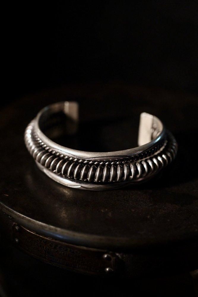NAVAJO TA BEGAY バングル 12KGF SILVER925 NAVAJO TA BEGAY バングル