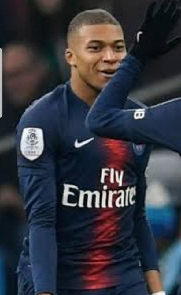 PSG （H）18/19 オーセンティック MBAPPE#7 + Ligu1 チャンピオン