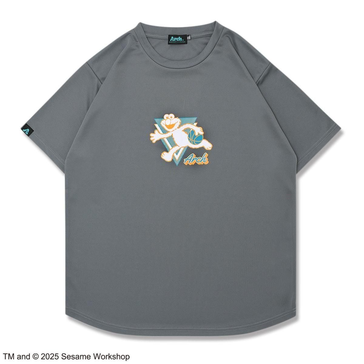 SESAME STREET meets Arch friendship tee [DRY]【dark gray】 - Arch