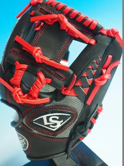 ○Louisville Sluggerルイスビルスラッガー HD9 黒赤灰○硬式 内野手用