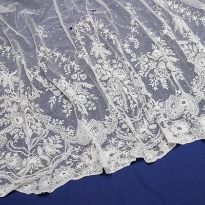 チュール刺繍レース - 西洋骨董・アンティーク レース・ドール
