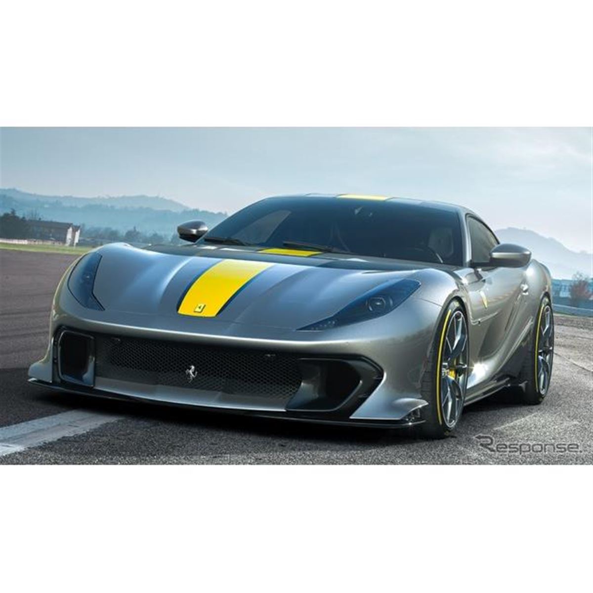 フェラーリ『812コンペティツィオーネ』…830馬力の限定仕様 - 価格.com