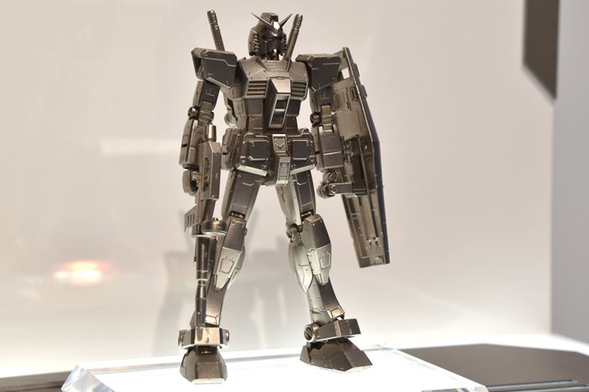 ガンダニウム合金モデル 1／144 RX-78-2 ガンダム ガンダニウム合金