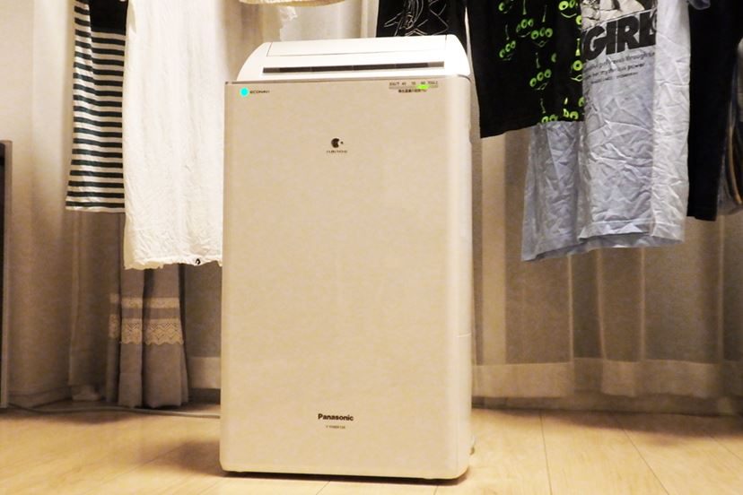 部屋干しを1年中カラッと乾かしたいなら、やっぱりハイブリッド式の