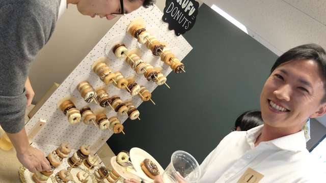 結婚式で映える「ドーナツウォール」の作り方！スイーツビュッフェを