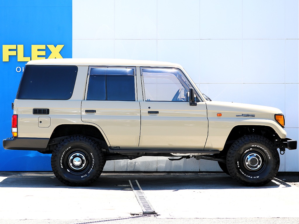 トヨタ ランドクルーザープラド 3.0 SXワイド ディーゼルターボ 4WD