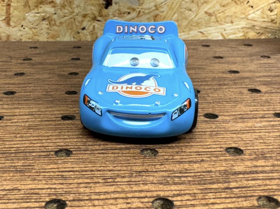 新品・未使用】カーズ ライトニングマックィーン パズルボックス