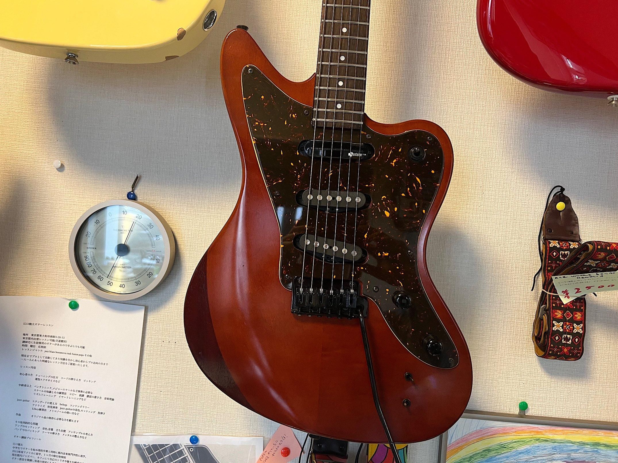 FERNANDES JG-85S EV フルモードサスティナー搭載のジャガータイプ