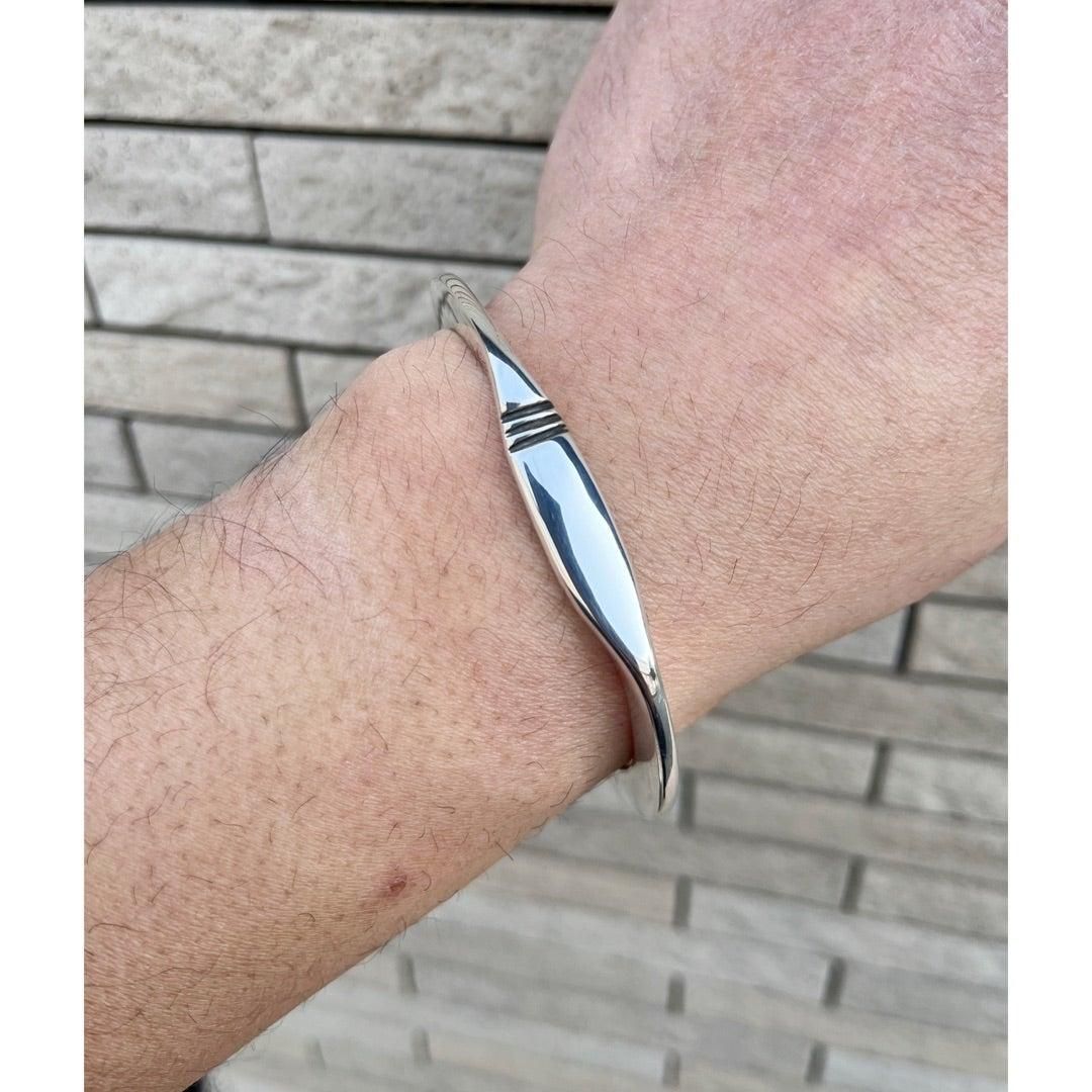 Cippy Crazy Horse (シッピークレイジーホース) Silver Bangle MOJO