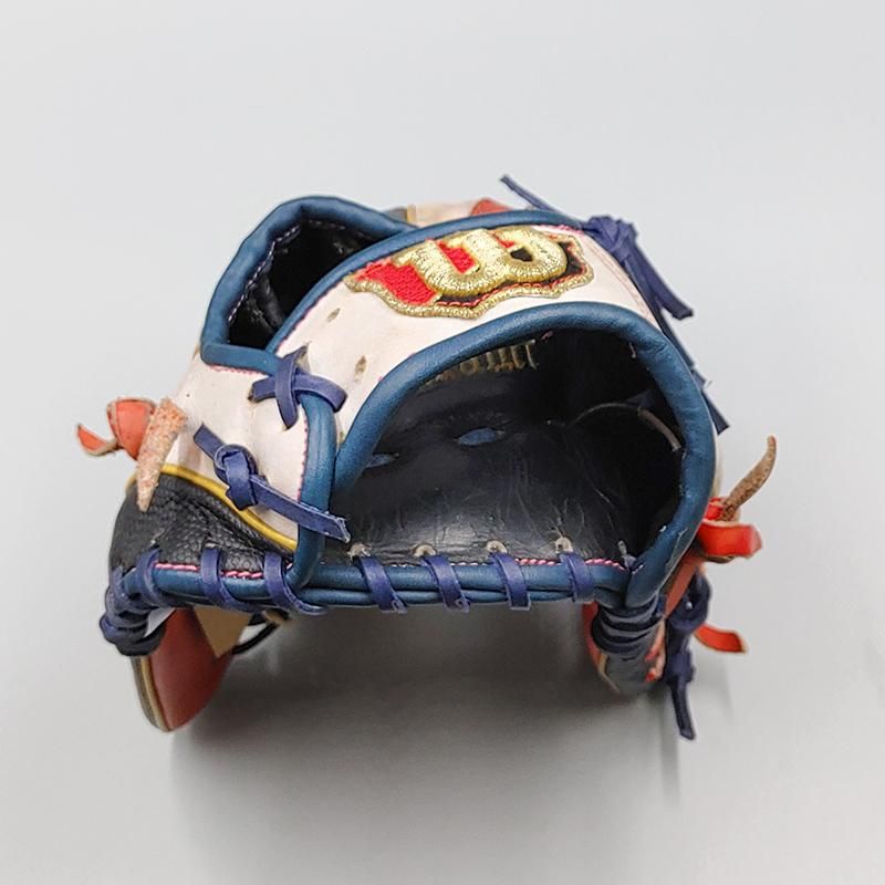 デザインリメイク済み】 ウイルソン 軟式グローブ / 内野手用 型付け