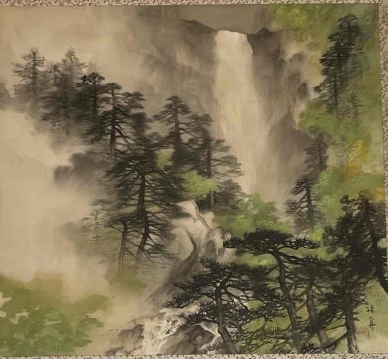 真作】掛軸 水墨山水画 霧の山間風景と滝 伝統美漂う墨絵掛軸