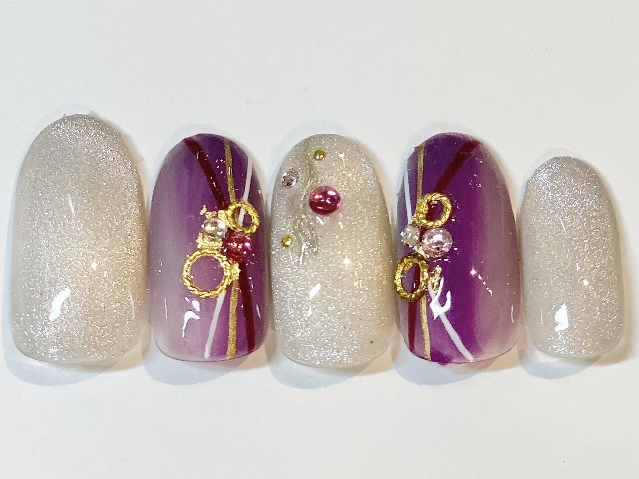 2026年冬トレンド】うさぎのネイルデザイン集｜人気順｜ホットペッパー