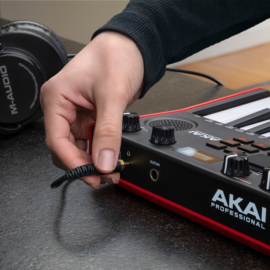 AKAI MPK mini Play MK3 | 音源内蔵・スピーカー搭載MIDIキーボード