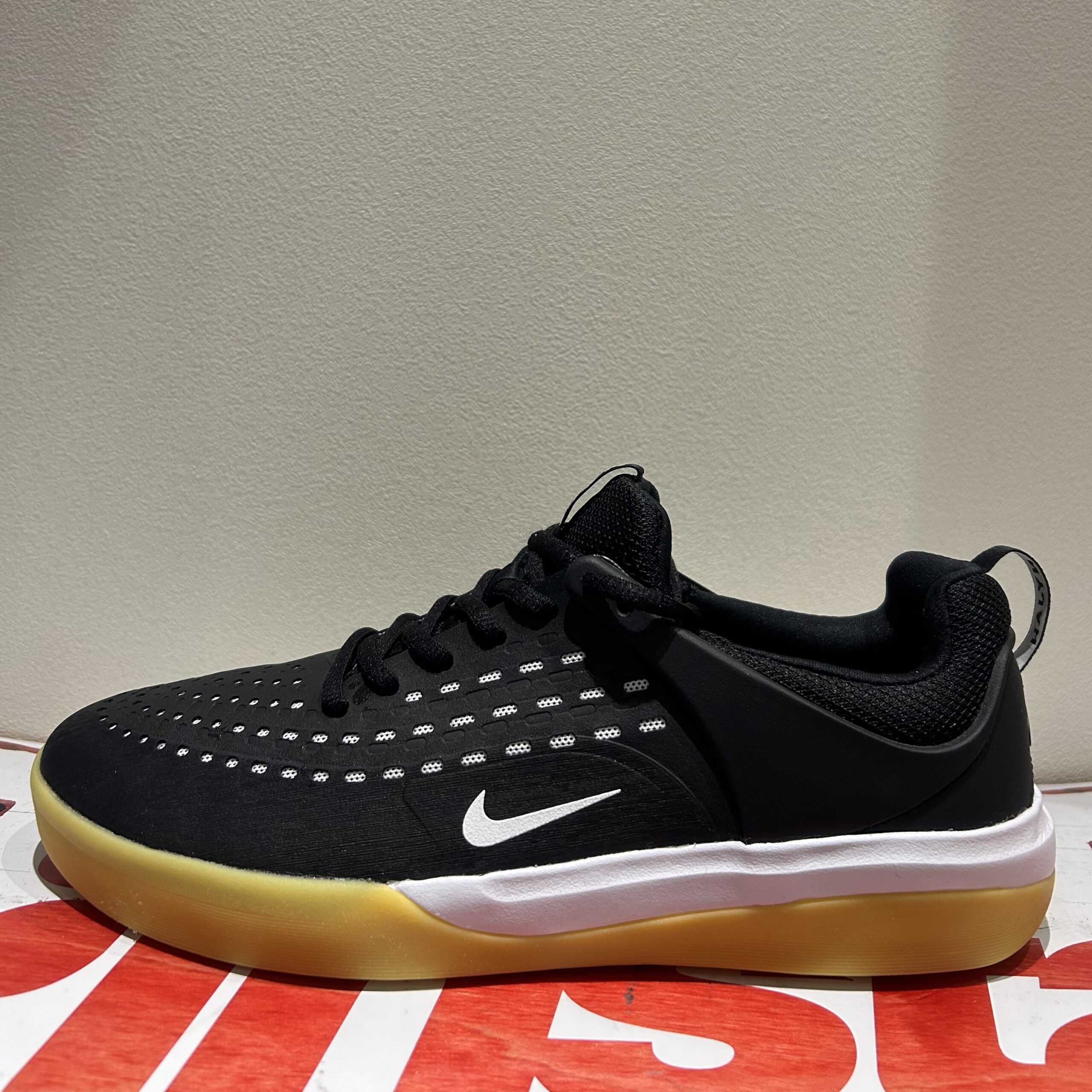 分かると倍欲しくなるシグネチャーシューズ! 第四弾！ | スケボー通販