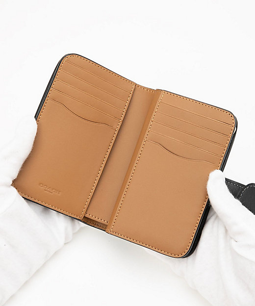 COACHコーチ高級スムースレザータビーミディアム二つ折り財布 収納力