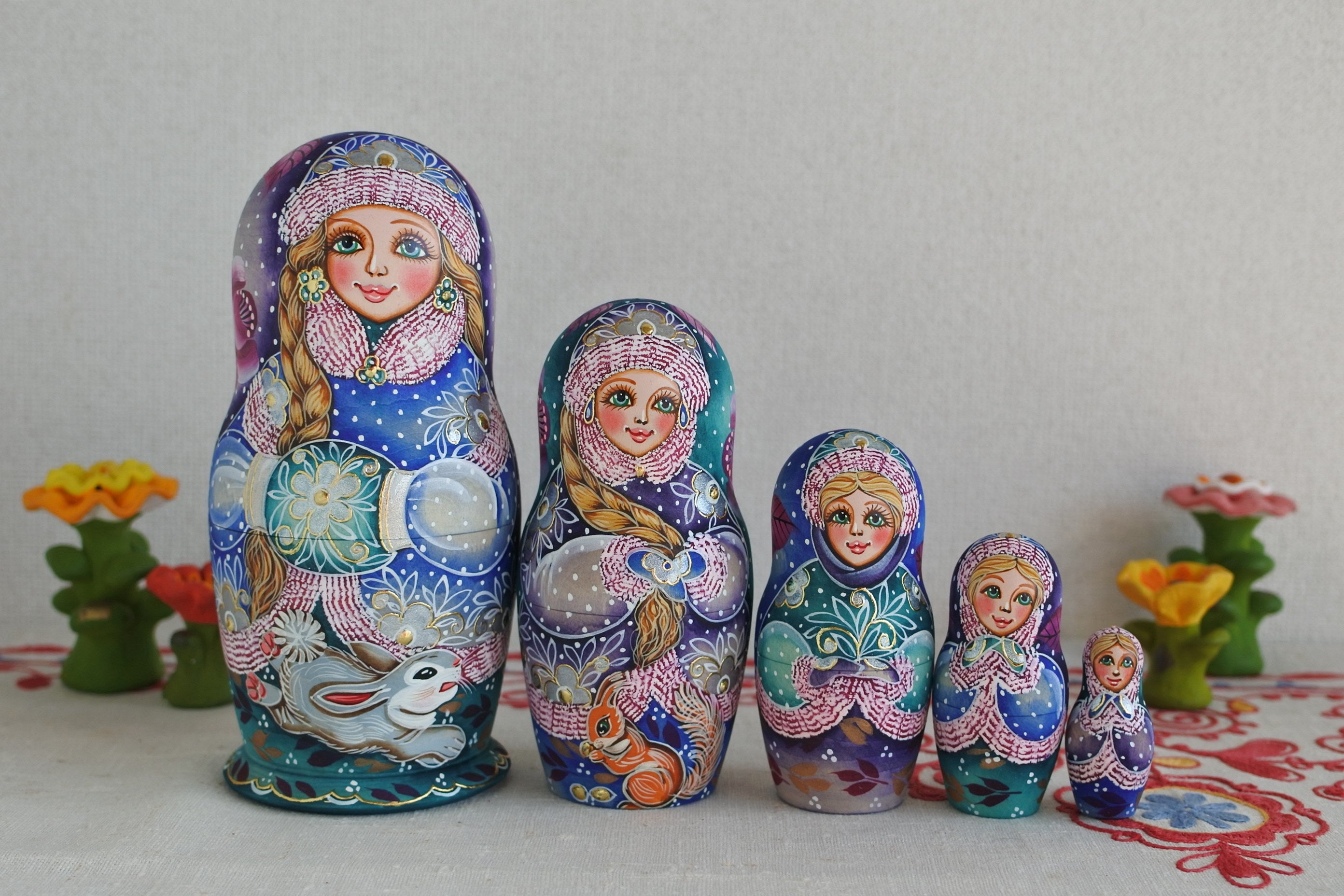 クリスマスマトリョーシカ ロシアのクリスマス 冬の使者 ロシア雑貨い