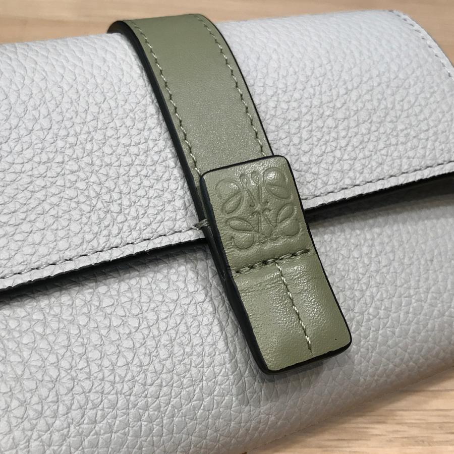 LOEWE（ロエベ） 【新品未使用】ロエベ バーティカルウォレット