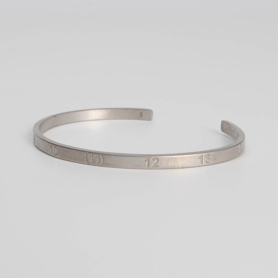 Maison Margiela（メゾンマルジェラ） ブレスレット NUMERIC SLIM CUFF