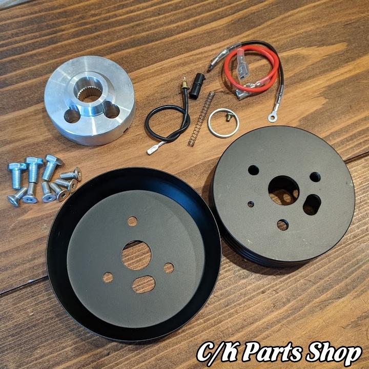 ビレットステアリングホイールアダプター ブラック 5/6ホール PCD 70mm