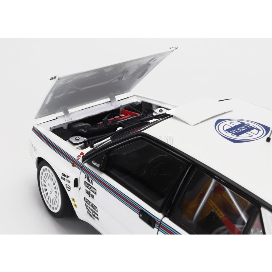 京商 ミニカー 1/18 ランチア デルタ KYOSHO 1/18 LANCIA DELTA HF