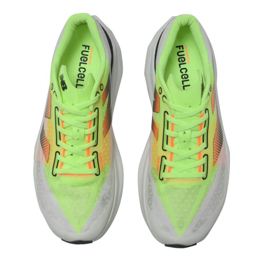 New Balance（ニューバランス） FuelCell Rebel v4 フューエルセル