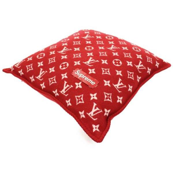 LOUIS VUITTON（ルイ・ヴィトン） クッション シュプリーム コラボ