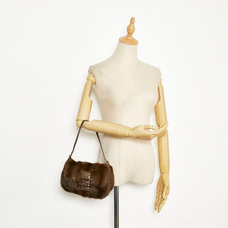 FENDI（フェンディ） マンマバケット ハンドバッグ ワンショルダー