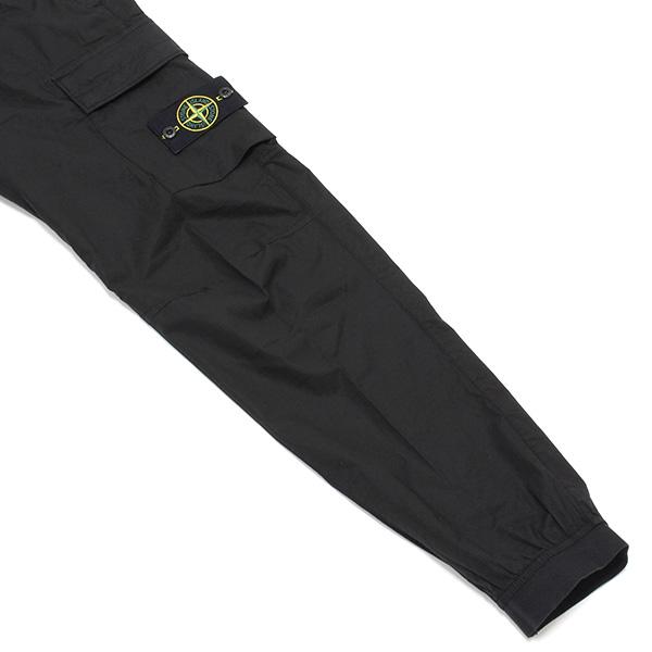 STONE ISLAND（ストーン アイランド） 26SSモデル バッジワッペン付き
