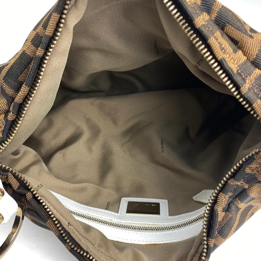 FENDI（フェンディ） ズッカ柄 ショルダーバッグ ワンショルダー