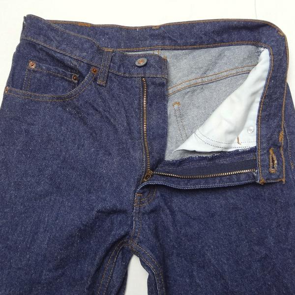 Levi's（リーバイス） 日本製 ストレート ジーンズ 刺繍入り W30インチ