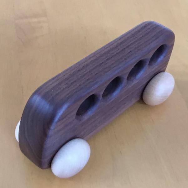 送料無料 木のおもちゃ バス 北海道製 日本製 国産 乗り物 車 乗物