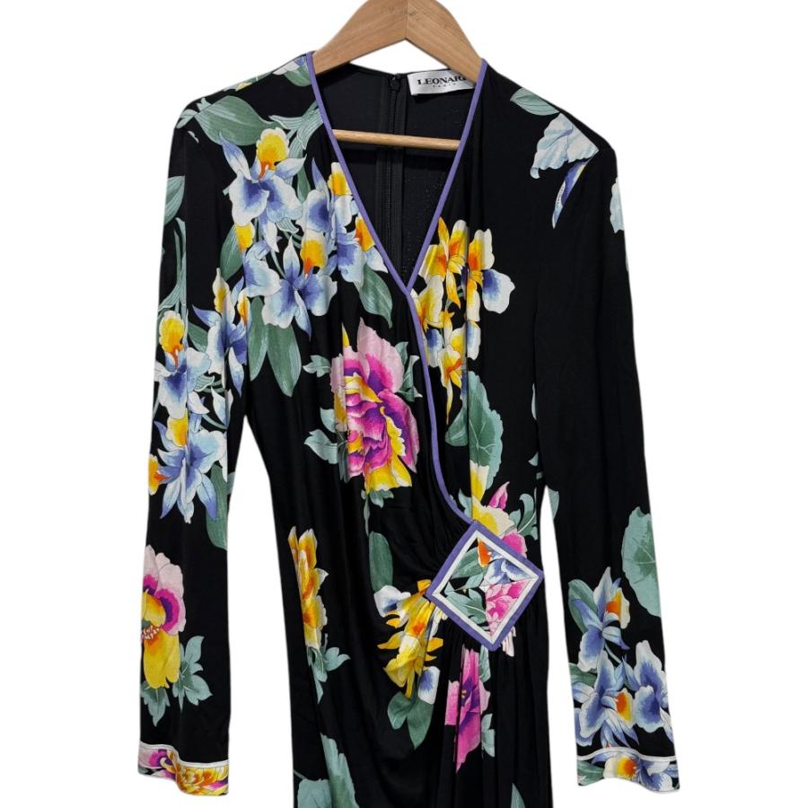 LEONARD（レオナール） 美品 LEONARD PARIS フラワープリント シルク