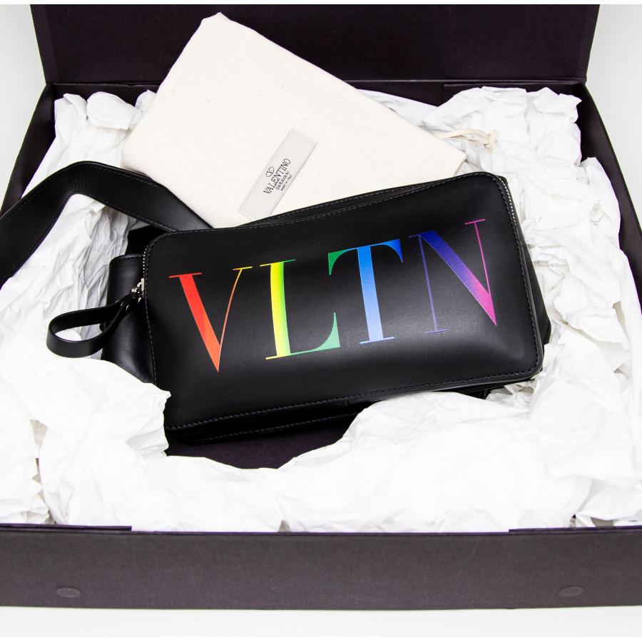 VALENTINO GARAVANI（ヴァレンティノ ガラヴァーニ） 中古良品