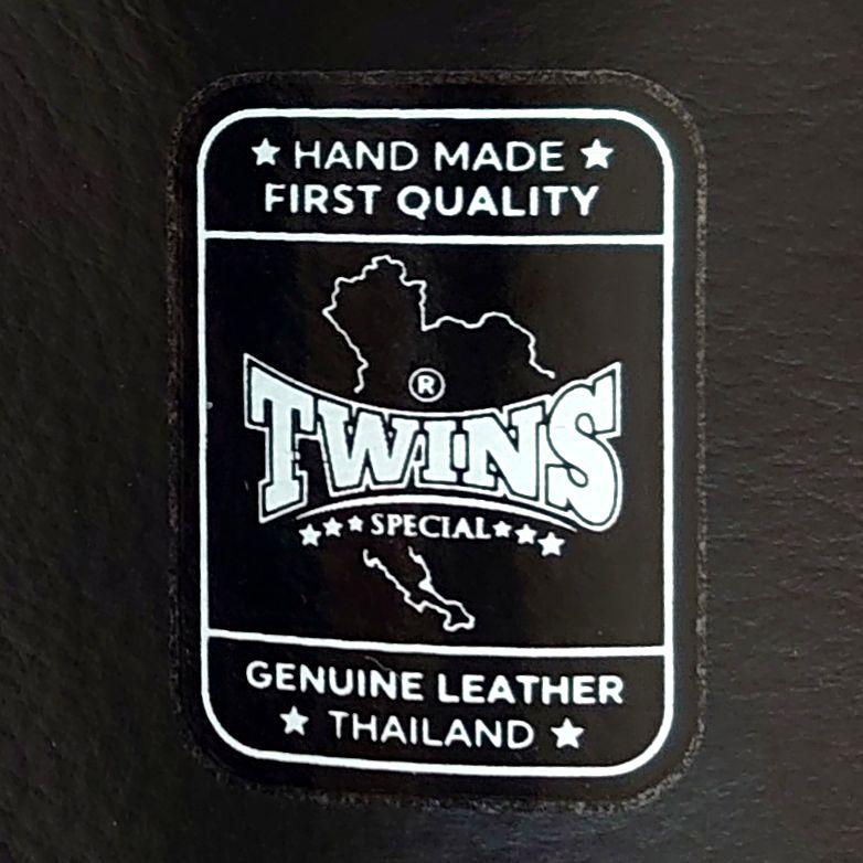 Twins ボクシンググローブ 14オンス 本革製 シュガースカル : アイ
