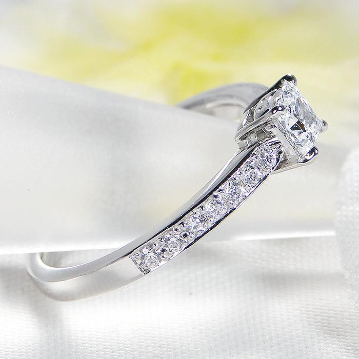 PT900 婚約指輪 プラチナ ダイヤ 計0.5ct プリンセスカット 指輪