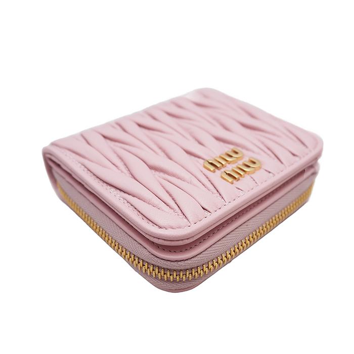 miu miu（ミュウミュウ） マテラッセ 二つ折り コンパクト 財布 ナッパ