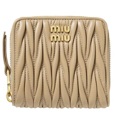 miu miu（ミュウミュウ） 財布 二つ折り財布 マテラッセ 小銭入れあり