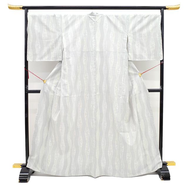 2/20まで＼半額／で￥98780→49390本場大島紬 袷 着物 白大島 白弘泥