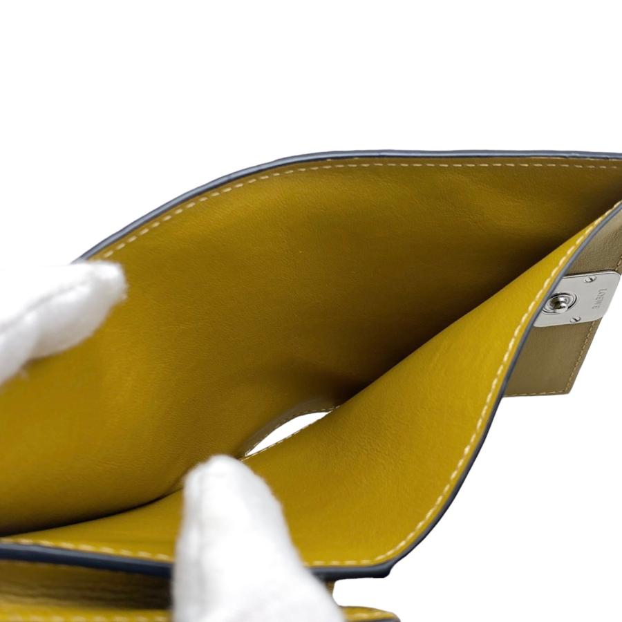 LOEWE（ロエベ） 2つ折り財布 アナグラム コンパクト フラップ
