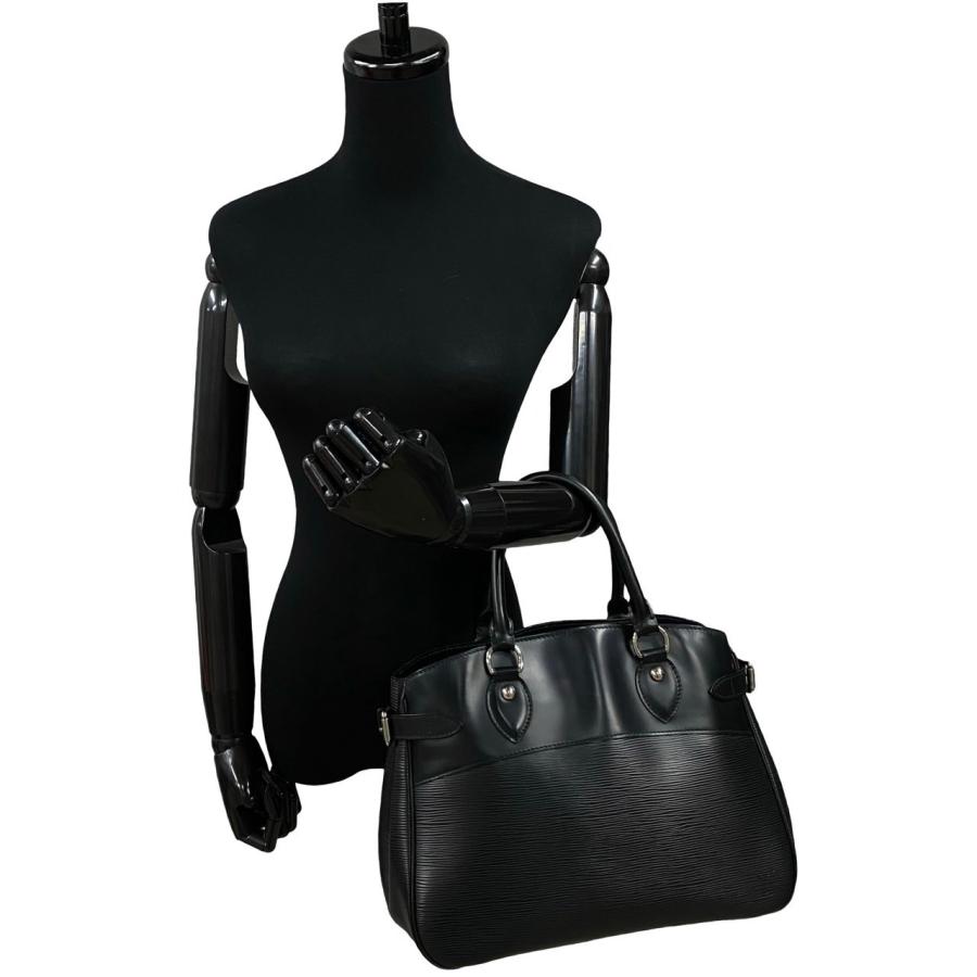 LOUIS VUITTON（ルイ・ヴィトン） 極 美品 袋付 希少品 パッシィPM