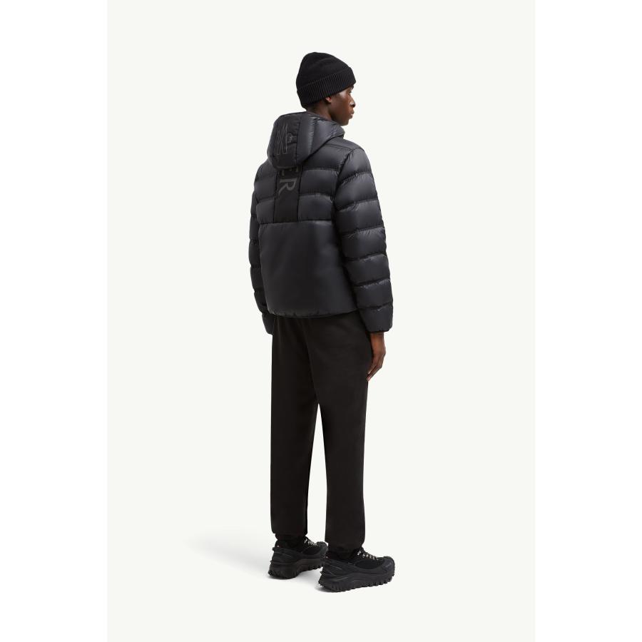 MONCLER（モンクレール） メンズ ダウンジャケット Gardy Hooded Short