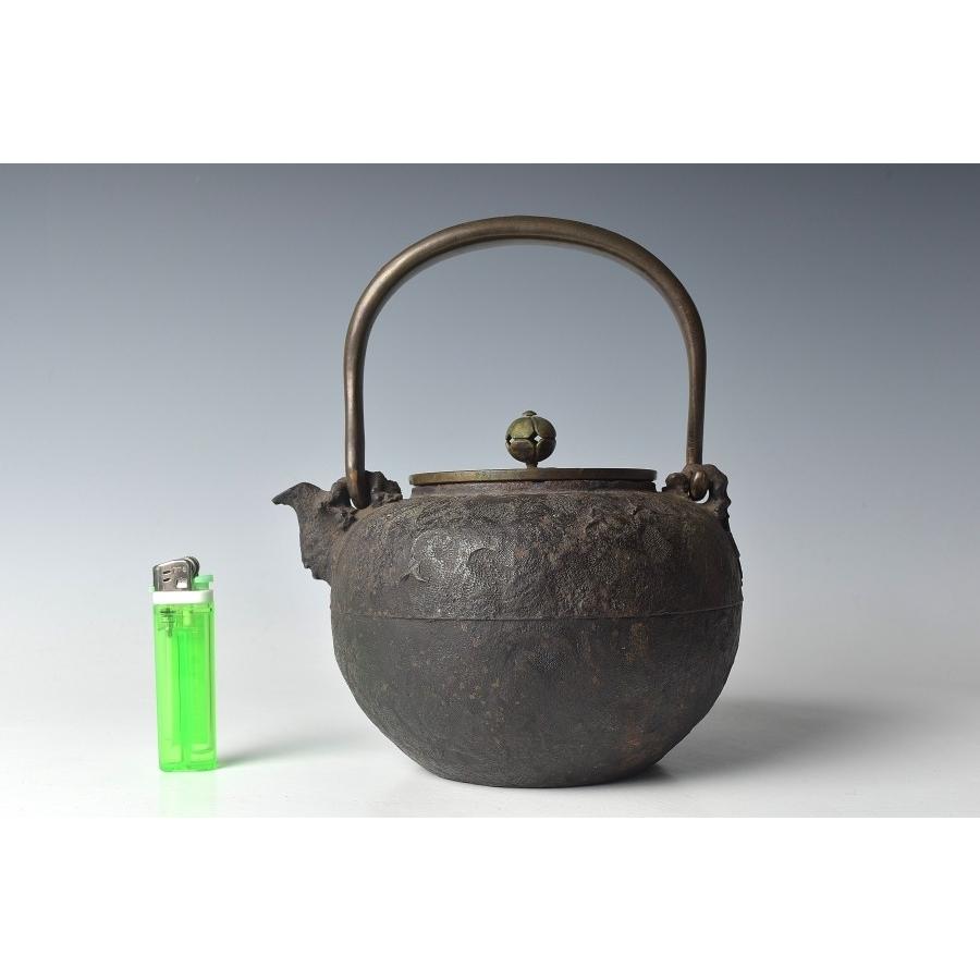 趣楽】 煎茶道具 時代 亀文堂造 持ち手象嵌獣掛け風景図鉄瓶 水漏れ