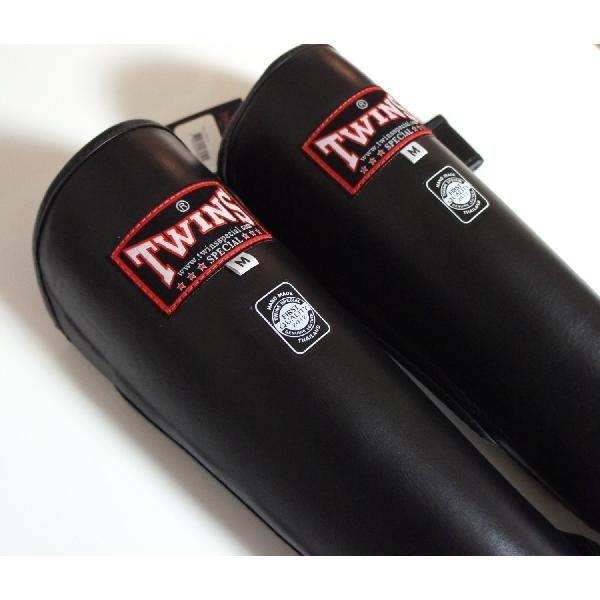 新TWINS ツインズ 本革製キックボクシングレガース 踵止め無し 黒 M