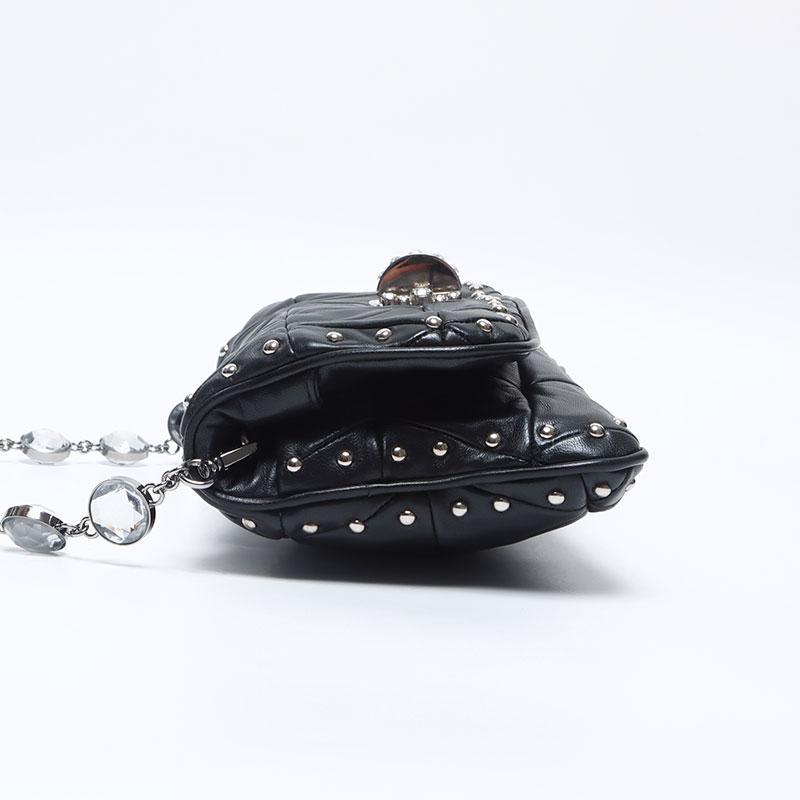 ミュウ Miu ショルダーバッグ マテラッセ ナッパクリスタル ブラック