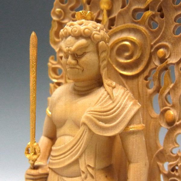 木彫り 仏像 金彩不動明王 立像 高さ11.5cm 柘植製 : 仏像と縁起物の
