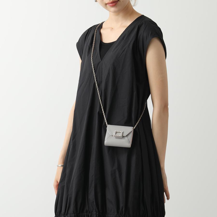 Roger Vivier（ロジェヴィヴィエ） ショルダーウォレット TRES トレ