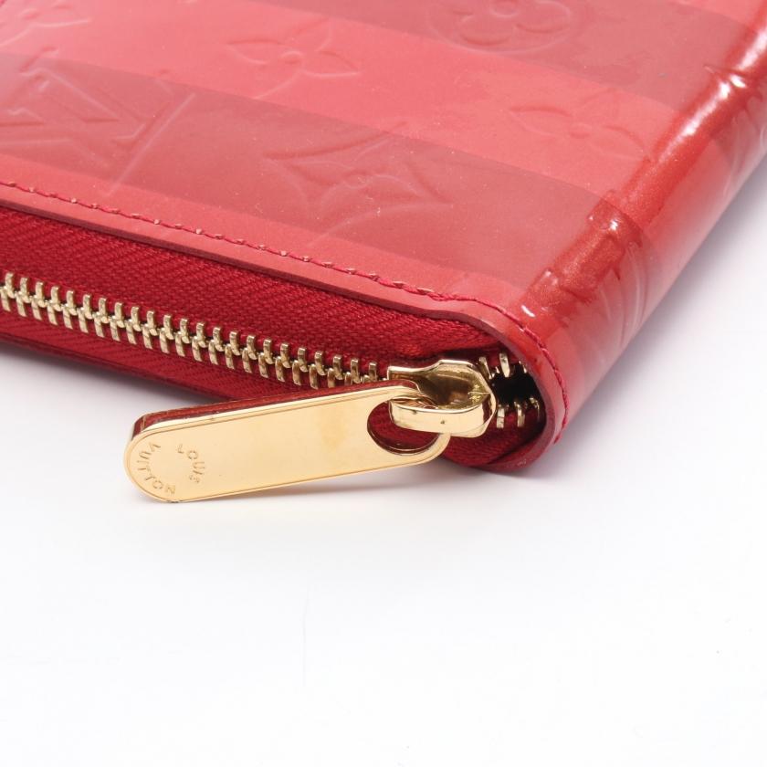 LOUIS VUITTON（ルイ・ヴィトン） ジッピーウォレット モノグラム