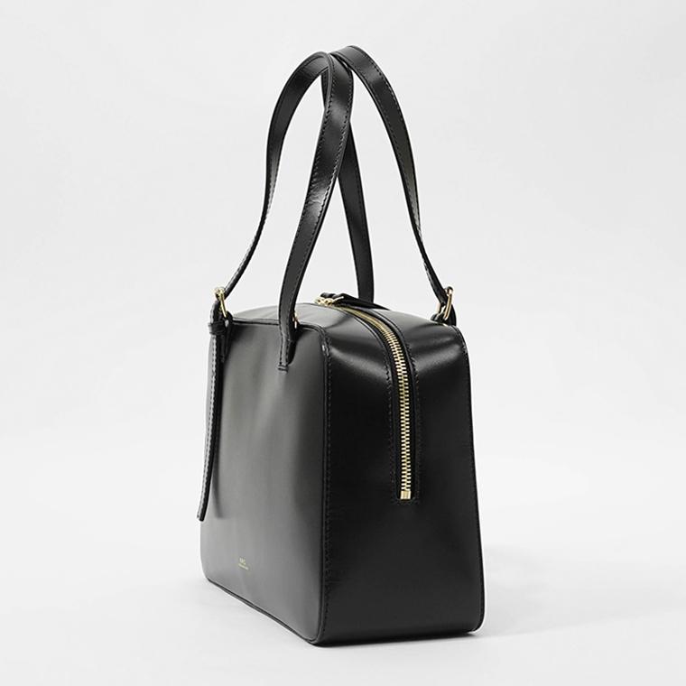A.P.C.（アーペーセー） レディース ショルダーバッグ VIRGINIE BOX