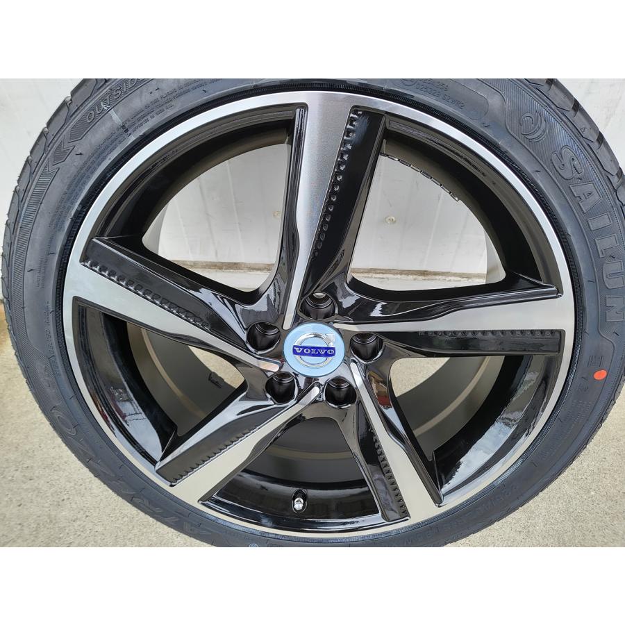ボルボ（VOLVO） スタッフオススメ!！ V40クロスカントリー タイヤ